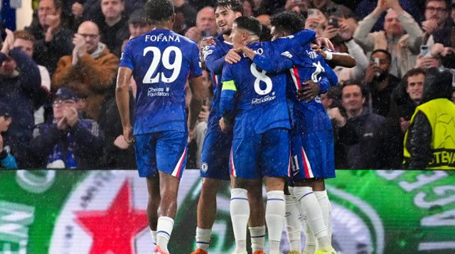 שחקני צ'לסי חוגגים (צילום: BSR Agency)