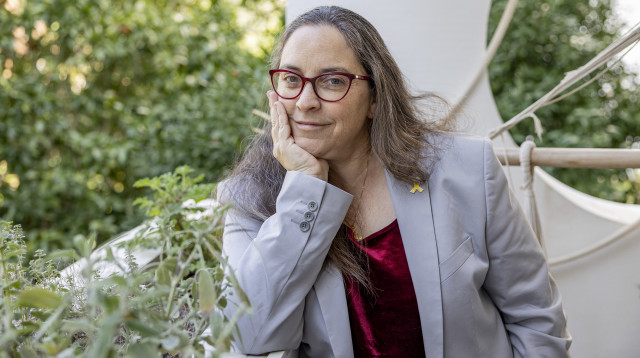 ד"ר תמר עילם גינדין, מומחית לאיראן  (צילום:  נעמה שטרן, מגזין נשים)