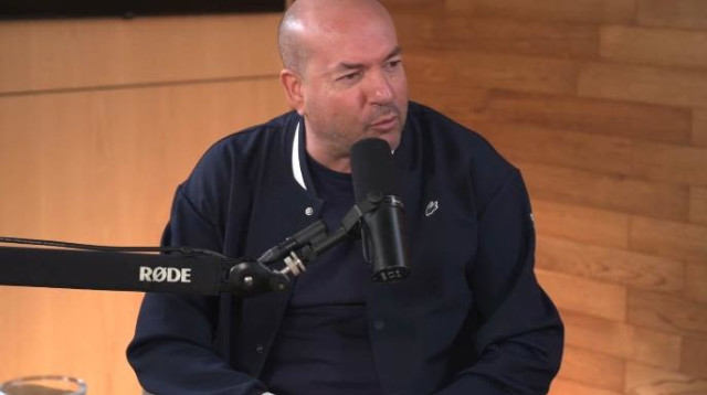 אייל ברקוביץ' (צילום: מסך מתוך "הקוסם ובניו" מבית הפודיום)