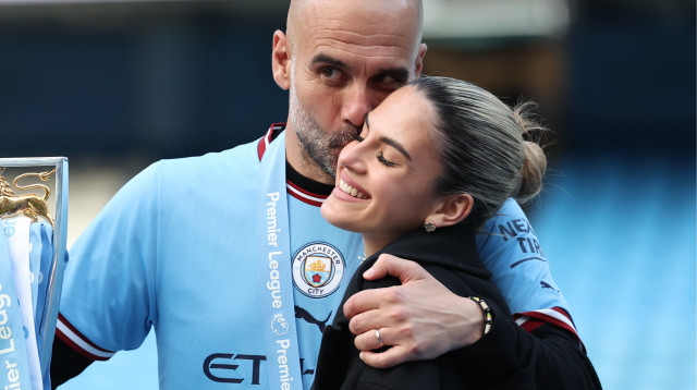 פפ גווארדיולה ובתו מריה (צילום: Matthew Ashton/Getty Images)