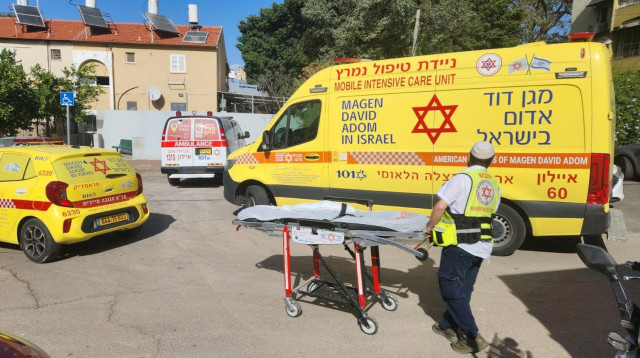 תיעוד מזירת האירוע בלוד  (צילום: דוברות מד"א)