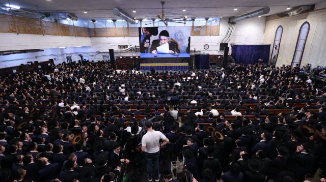 אירוע המוני בבני ברק (צילום: דניאל נפוסי)