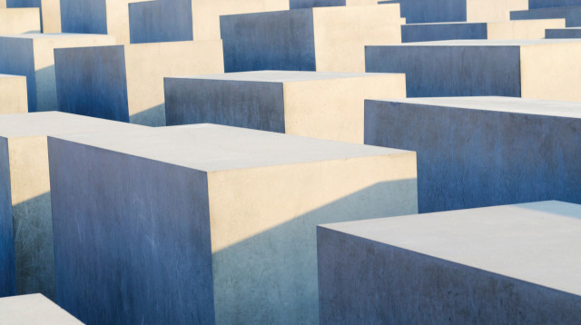 בית קברות בברלין, איור (צילום: אינג אימג')