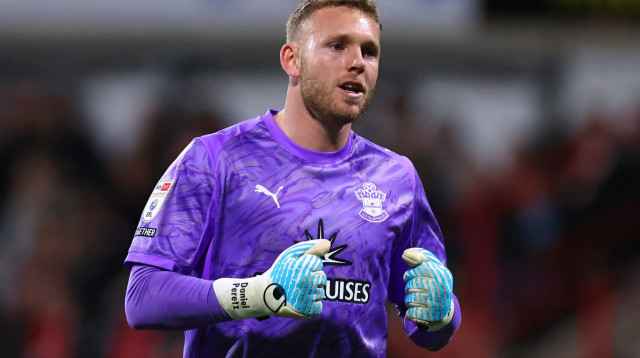 שוער סאות'המפטון דניאל פרץ (צילום: אימג'בנק  GettyImages, Robbie Jay Barratt - AMA)