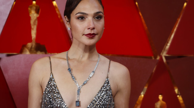 גל גדות (צילום: רויטרס)