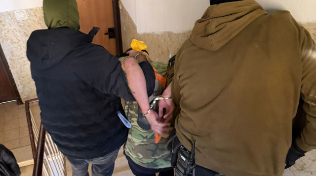 מעצר תושב חיפה שחשוד בעבודה למען איראן (צילום: דוברות המשטרה)