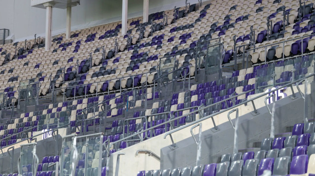 היציע הריק באצטדיון בלומפילד, בחצי גמר גביע המדינה 2026 (צילום: דני מרון)