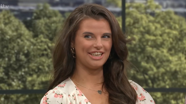 חשבה שיש לה שירותים עד שלבסוף ילדה במפתיע (צילום: This Morning)