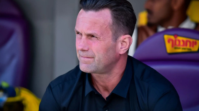 רוני דיילה מאמן מכבי תל אביב (צילום: אריאל שלום)