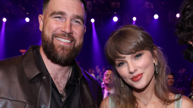 טיילור סוויפט וטרוויס קלסי (צילום:  Kevin Mazur/Kevin Mazur/Getty Images)