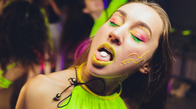 משתמשת אקסטזי. חיבורים בין אזורי מוח (צילום: שאטרסטוק)