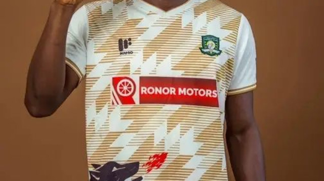 דומיניק פרימפונג שחקן קבוצת ברקום צ'לסי (צילום: אתר רשמי, ברקום צ'לסי)