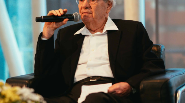 אהרן ברק בערב זיכרון בסלון של לשכת עורכי הדין (צילום: אייל אפרתי)