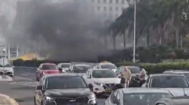 זירת נפילת שברי יירוט בנהריה (צילום: צילום מסך רשתות חברתיות לפי חוק 27א לזכויות יוצרים)