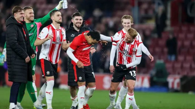 עוד ניצחון קריטי לפרץ וחבריו (צילום: אימג'בנק  GettyImages, Robin Jones)