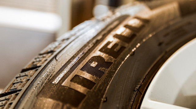 צמיגים לרכב - פירלי (צילום: רויטרס)