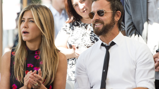 ג'סטין ת'רו, ג'ניפר אניסטון (צילום: VALERIE MACON/AFP via Getty Images)