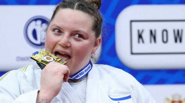 רז הרשקו ג'ודאית ישראלית, אלופת אירופה 2026 (צילום: GettyImages, GIORGI ARJEVANIDZE/AFP)