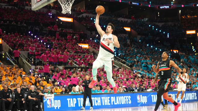 דני אבדיה מול סן אנטוניו (צילום: רויטרס)