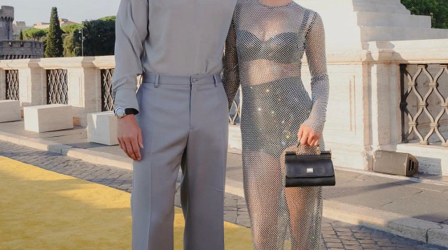 ארלינג הולאנד ובת זוגו איזבל (צילום: מסך, אינסטגרם)