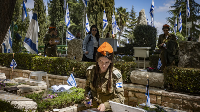 יום הזיכרון לחללי מערכות ישראל בהר הרצל 2026 (צילום: חיים גולדברג פלאש 90)