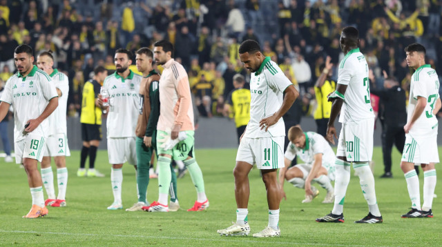 קנג'י גורה שחקן מכבי חיפה מאוכזב (צילום: דני מרון)