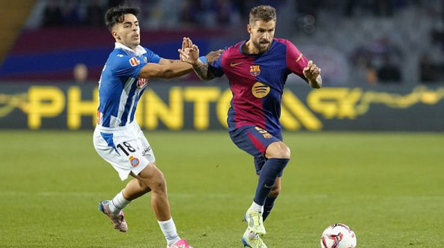 אגואדו ומרטינז (צילום: Soccrates Images)