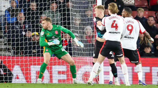 דניאל פרץ שוער סאות'המפטון נגד בריסטול (צילום: GettyImages)