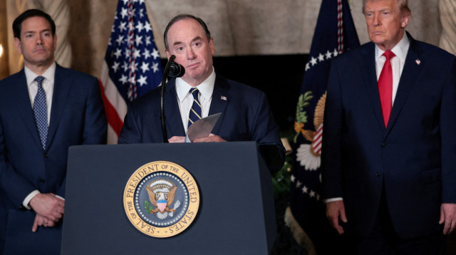 שר הצי האמריקני ג'ון פלן (צילום: רויטרס)