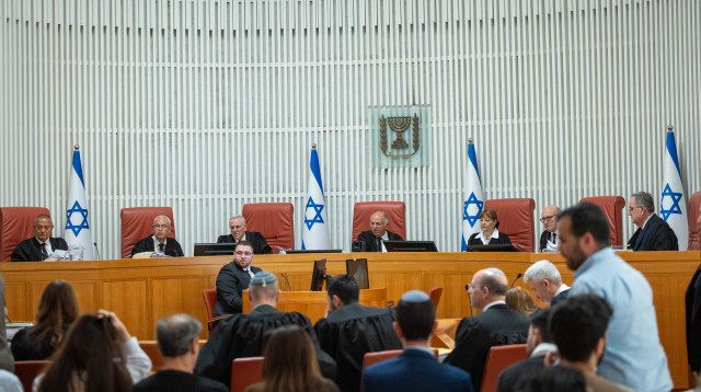 דיון בבג"ץ על הקמת ועדת חקירה לטבח ה-7 באוקטובר (צילום: יונתן זינדל פלאש 90)