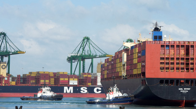 אוניות בתעלת פנמה (צילום: רויטרס)