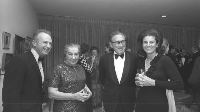 שנת 1973: גולדה מאיר, יצחק רבין והנרי קיסינג'ר  (צילום: משה מילנר, לע"מ)