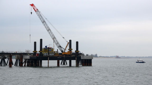 מסוף גז טבעי נוזלי באירופה (צילום: Adam Berry/Getty Images)