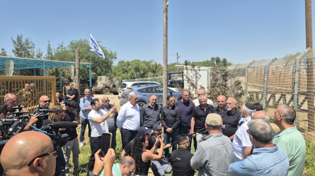 מסיבת עיתונאים של ראשי הרשויות של יישובי קו העימות (צילום: דוברות מטה אשר)