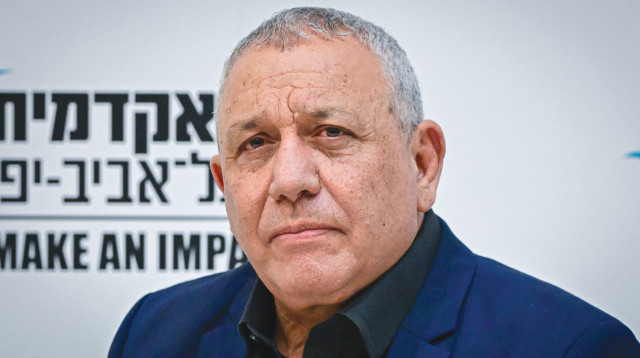 גדי איזנקוט (צילום: אבשלום ששוני)