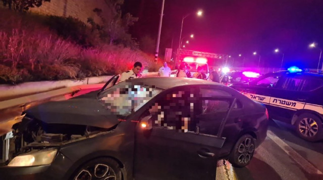 רצח כפול סמוך לרמלה (צילום: דוברות המשטרה)