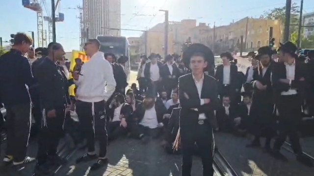 הפגנת חרדים קיצוניים בירושלים  (צילום: שימוש לפי סעיף 27א')