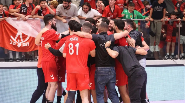 הפועל ראשון לציון חוגגת (צילום: אתר רשמי, איגוד הכדוריד, הדר ואן קולא)