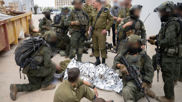 הרמטכ"ל אייל זמיר בביקור בתרגיל הצה"לי "אש וגופרית" (צילום: דובר צה"ל)
