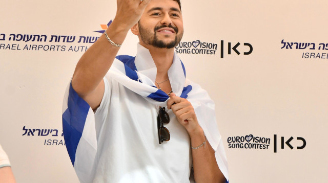 נועם בתן נוחת בנתב"ג (צילום: אבשלום ששוני)