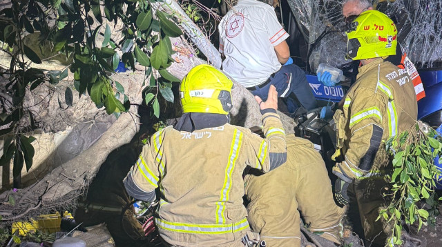 תיעוד מזירת התאונה (צילום: דוברות מד"א)