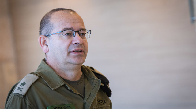 רומן גופמן (צילום: יונתן זינדל, פלאש 90)