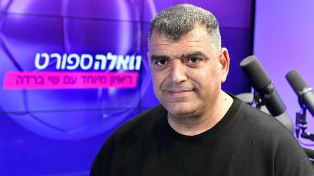 שי ברדה מאמן עירוני קרית שמונה (צילום: ראובן קסטרו)