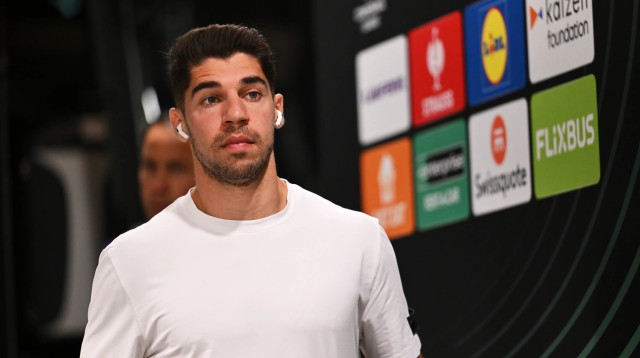 מנור סולומון שחקן פיורנטינה (צילום: GettyImages, Tullio Puglia - UEFA)