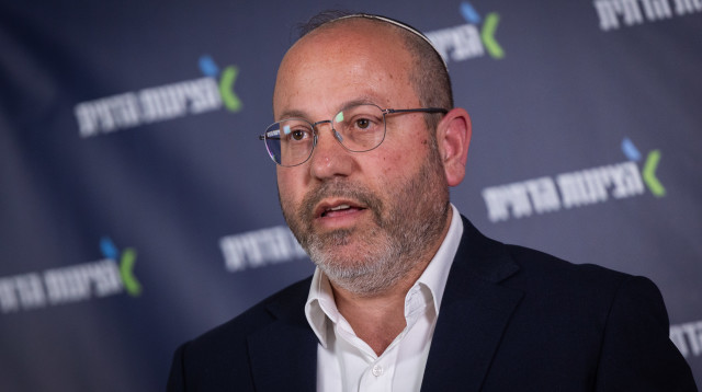 צביקה מור (צילום: יונתן זינדל, פלאש 90)