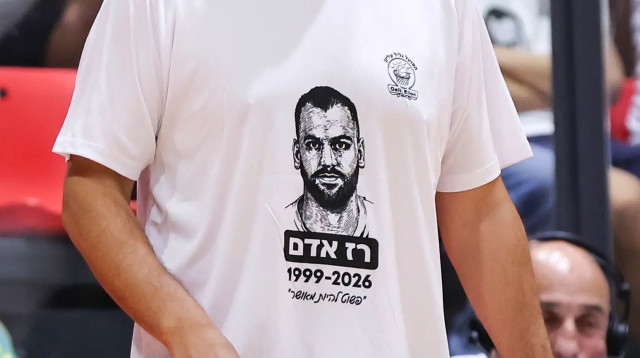 אלדד בנטוב מאמן עירוני קרית אתא (צילום: מאור אלקסלסי)