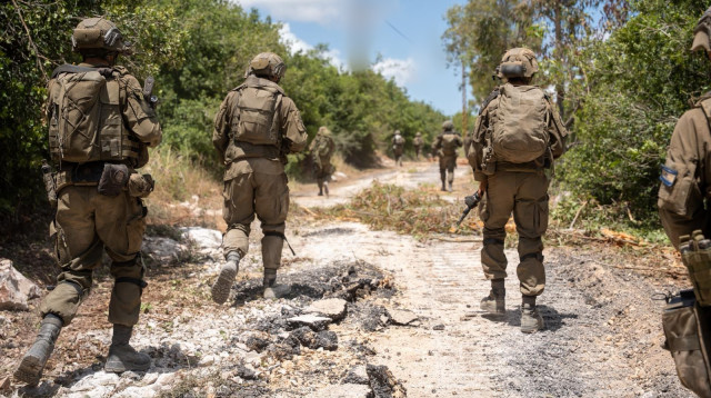 פעילות כוחות חטיבה 401 בדרום לבנון (צילום: דובר צה"ל)