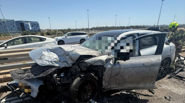 תאונה בכביש 5 מחלף קסם (צילום: מד"א)