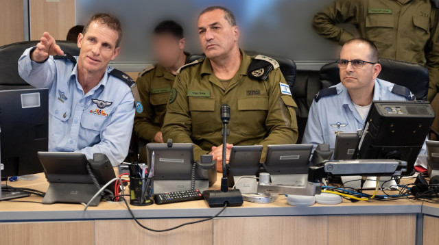 אייל זמיר ועומר טישלר (צילום: דובר צה"ל)