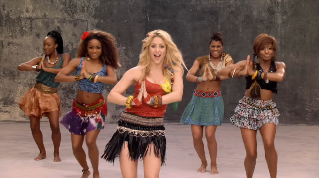 שאקירה מתוך הקליפ של "WAKA  WAKA" (צילום: צילום מסך יוטיוב)
